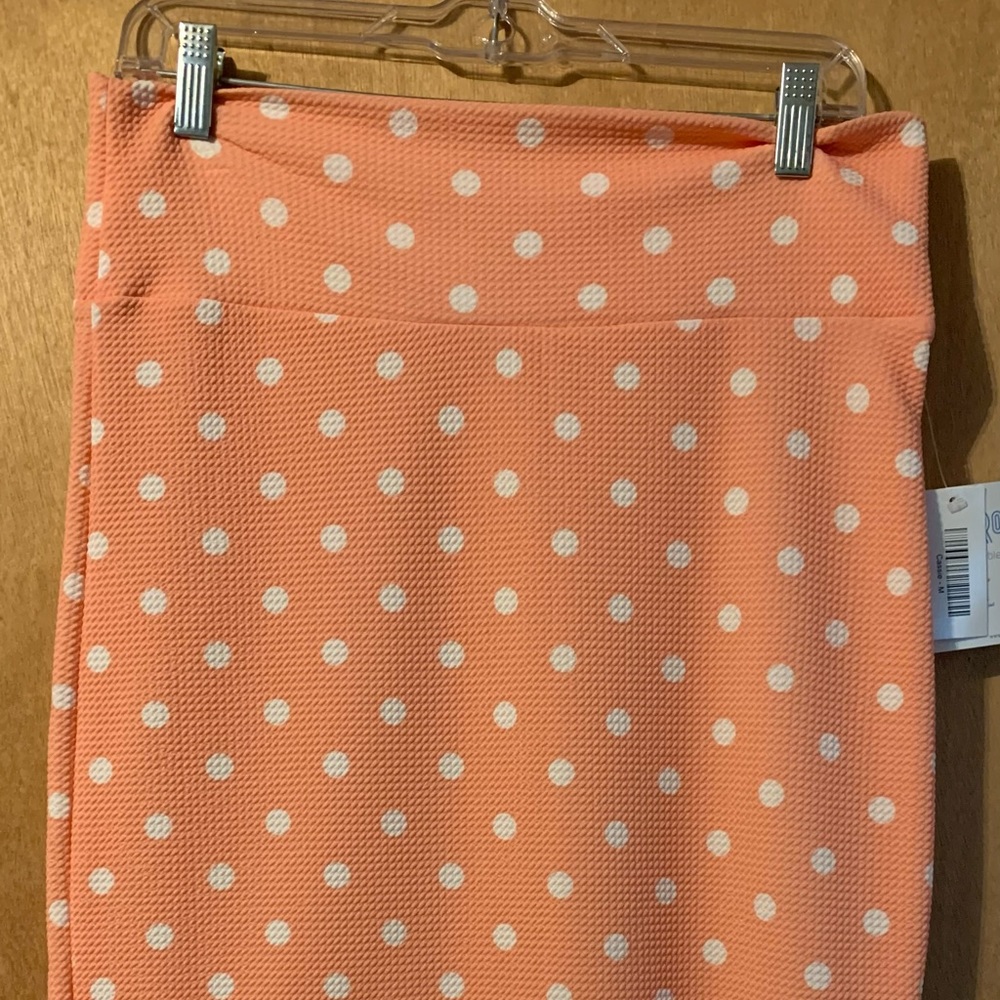 Lularoe M cassie peach with polka dots New W/ tags